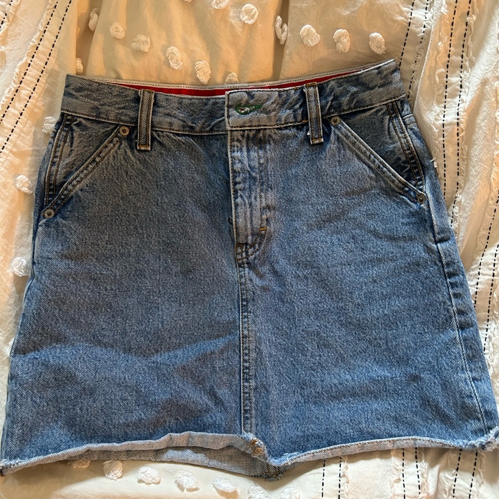 Tommy Hilfiger denim skirt ✨